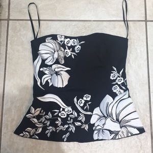 Dressy top with a white floral print